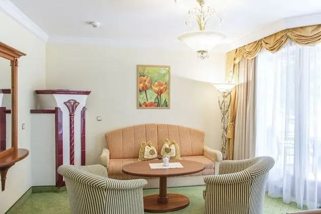 Süit, Balkon, Dağ Manzaralı