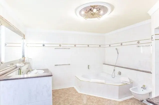 Süit, Balkon, Dağ Manzaralı