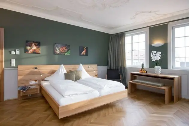 Süit, Göl Manzaralı