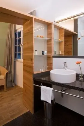 Süit, Göl Manzaralı