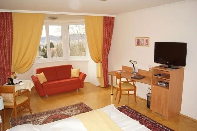Comfort Büyük Yataklı Tek Kişilik Oda