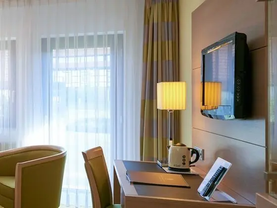Comfort Tek Büyük veya İki Ayrı Yataklı Oda