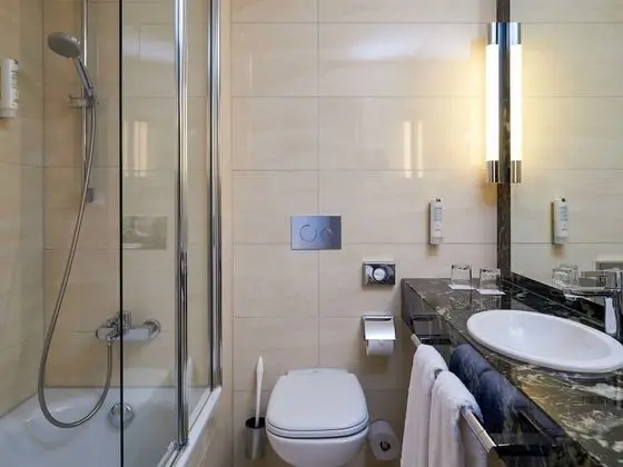 Comfort Tek Büyük veya İki Ayrı Yataklı Oda