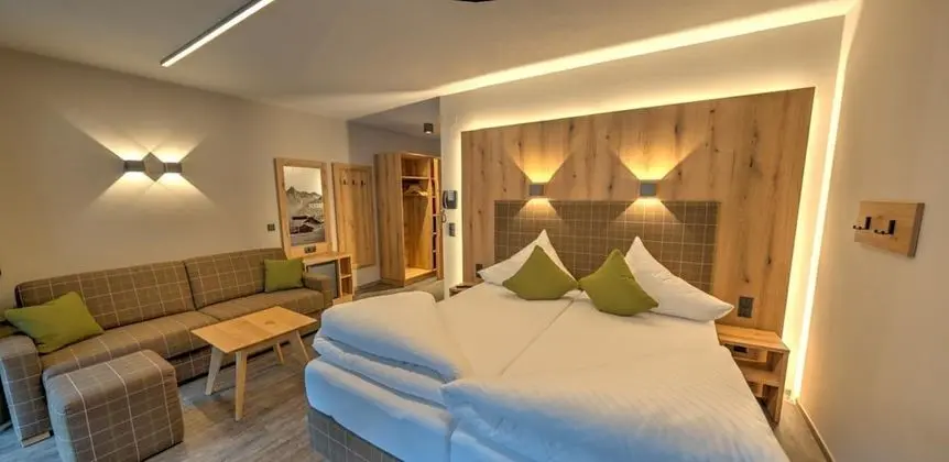 Superior Tek Büyük Yataklı Oda, Balkon, Dağ Manzaralı