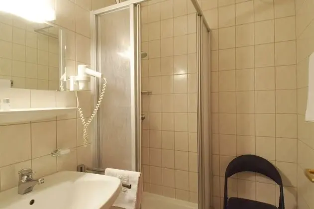 Standard Tek Büyük Yataklı Oda, Tepe Manzaralı