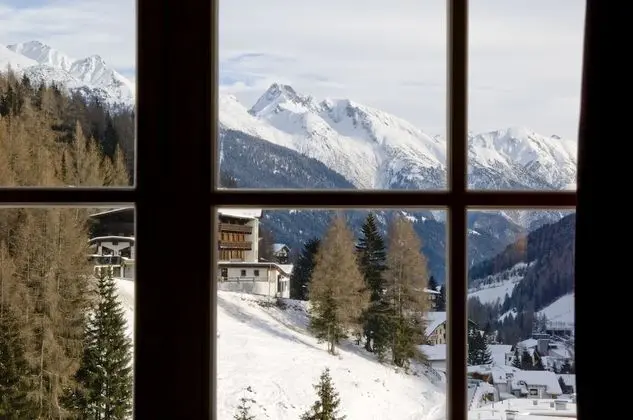 Tek Büyük Yataklı Oda, Balkon