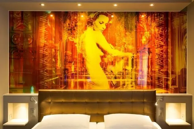 Deluxe Üç Kişilik Oda, Bahçe Manzaralı