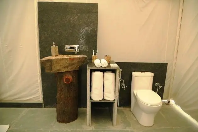 Deluxe Çadır, Göl Manzaralı