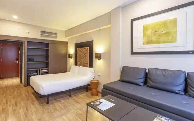 Deluxe Üç Kişilik Oda