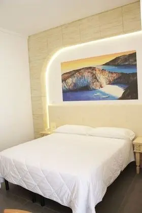Üç Kişilik Oda