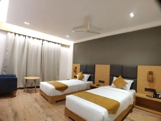 Deluxe Tek Büyük veya İki Ayrı Yataklı Oda
