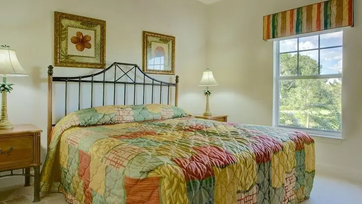 Classic 3 Bedroom Villa with Pool Access