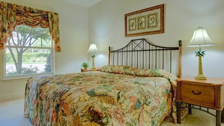 Classic 3 Bedroom Villa with Pool Access