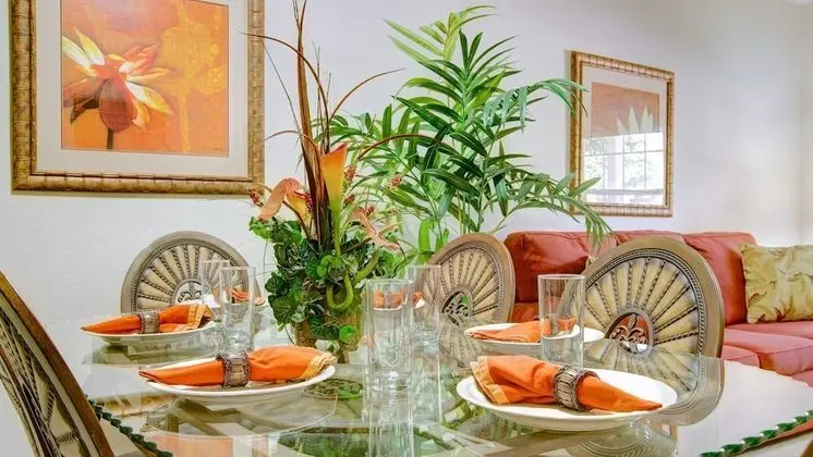 Classic 3 Bedroom Villa with Pool Access