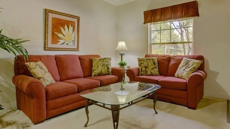 Classic 3 Bedroom Villa with Pool Access