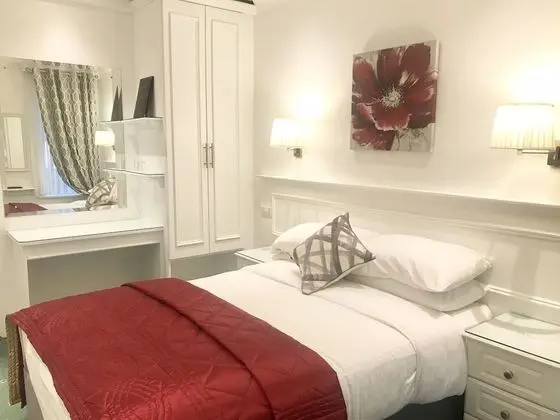 Tek Büyük Yataklı Oda