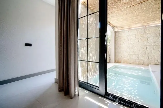 King Suite, Manzarasız, Özel Havuzlu ve Bahçeli