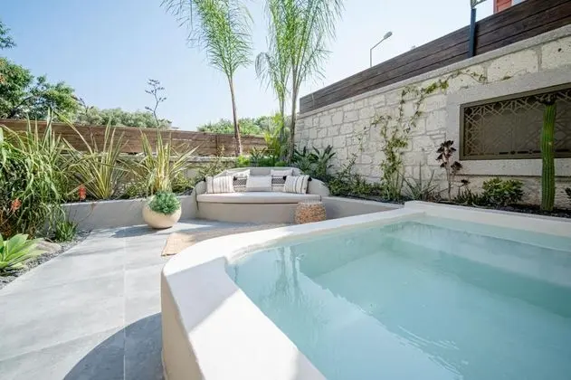 Teraslı Suit Oda, Kara Manzaralı, Özel Havuzlu ve Bahçeli