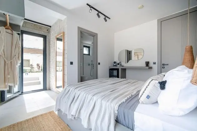 Teraslı Suit Oda, Kara Manzaralı, Özel Havuzlu ve Bahçeli