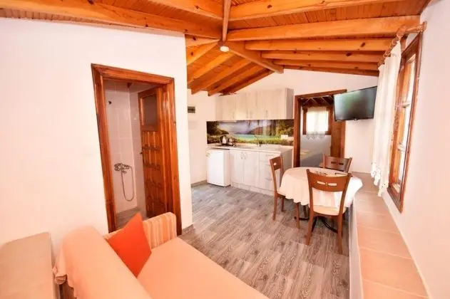 Apartment, Bahçe Manzaralı, Bahçe Katı