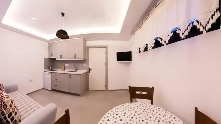 Economy,    , Bodrum Kat