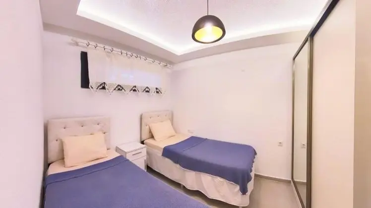 Economy,    , Bodrum Kat