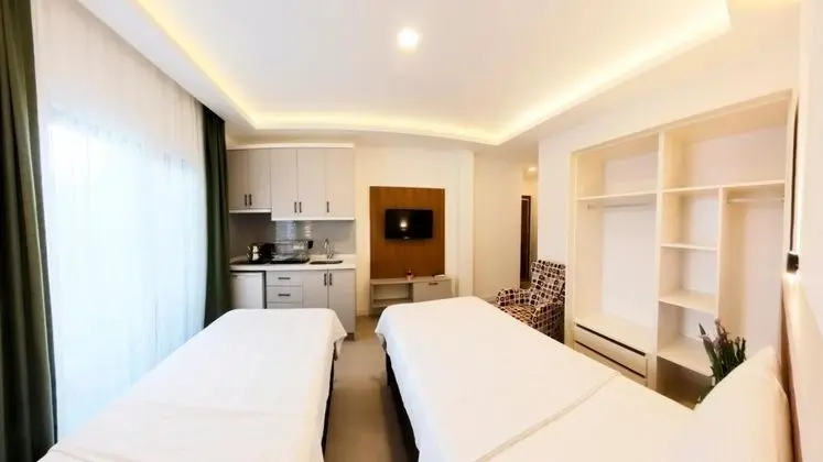 Studio Suite, Bahçe Manzaralı, Balkonlu veya Fransız Balkonlu