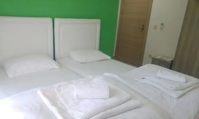 AILE SUIT BALKONLU 4 KISILIK