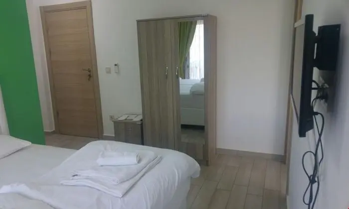 AILE SUIT BALKONLU 4 KISILIK