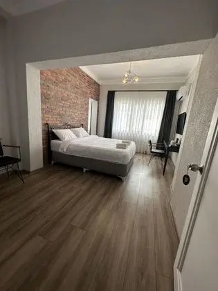 Standart Oda, Şehir Manzaralı