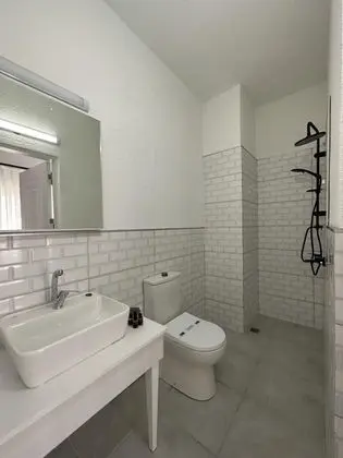 Triple, Şehir Manzaralı