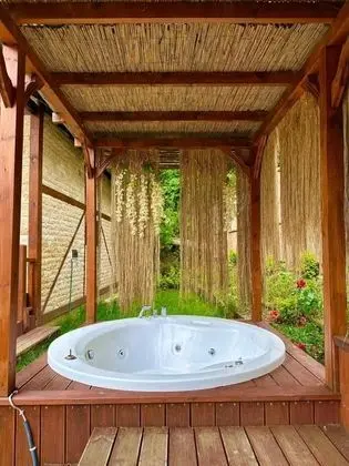 Bungalow, Havuz veya Bahçe Manzaralı, Özel Havuzlu