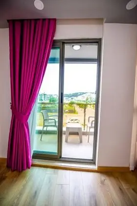 Standart Oda, Şehir Manzaralı, Balkonlu