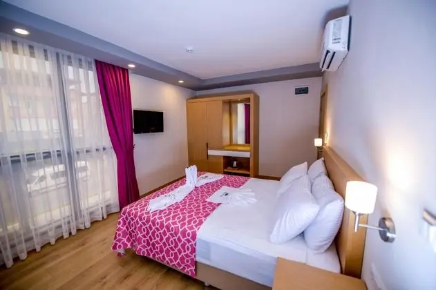 Standart Oda, Şehir Manzaralı, Balkonlu