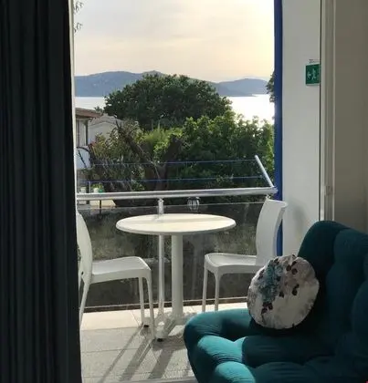 Suit Oda - Bahçeli