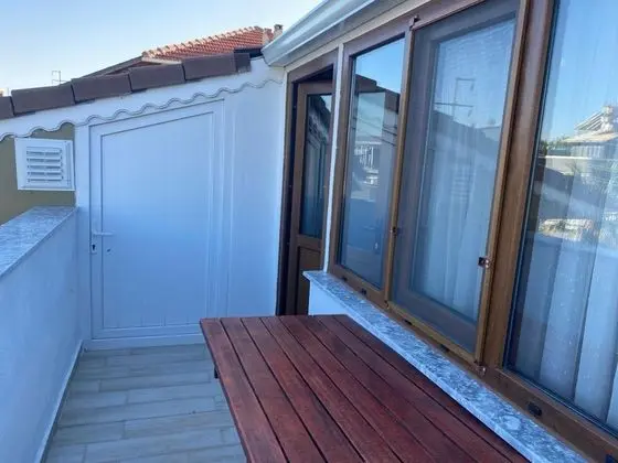 Apart 1+1 Oda, Deniz veya Bahçe Manzaralı, Balkonlu