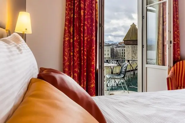 Tek Büyük Yataklı Oda, Balkon, Nehir Manzaralı (12m²)