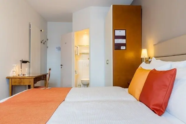 Tek Büyük Yataklı Oda, Balkon, Nehir Manzaralı (12m²)