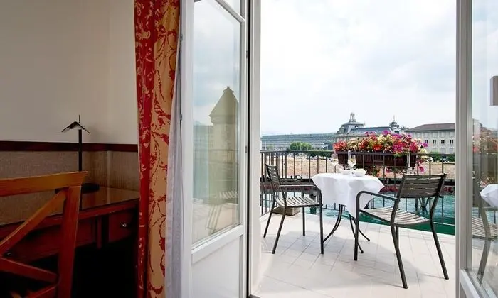 Tek Büyük Yataklı Oda, Balkon, Nehir Manzaralı (14m², big balcony)