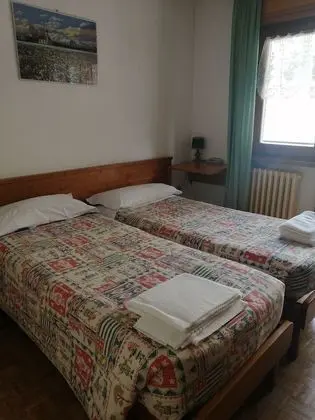 Standard Büyük Yataklı Tek Kişilik Oda