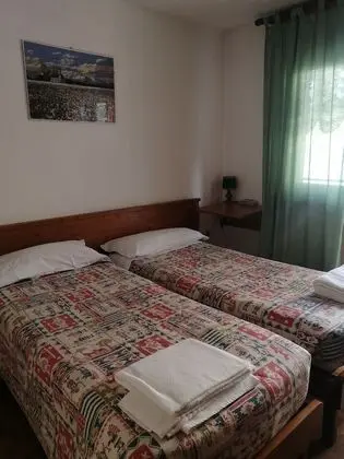 Standard Büyük Yataklı Tek Kişilik Oda