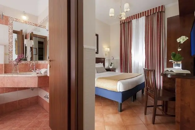 Classic Tek Büyük veya İki Ayrı Yataklı Oda, 1 Büyük (Queen) Boy Yatak