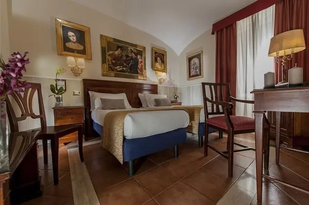 Tek Büyük veya İki Ayrı Yataklı Oda