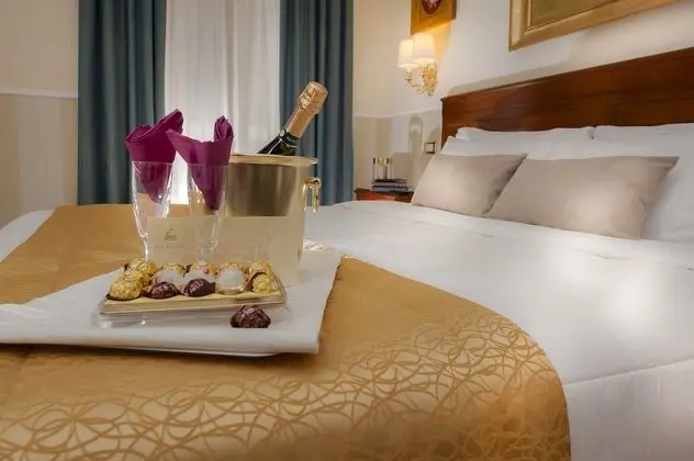 Tek Büyük veya İki Ayrı Yataklı Oda