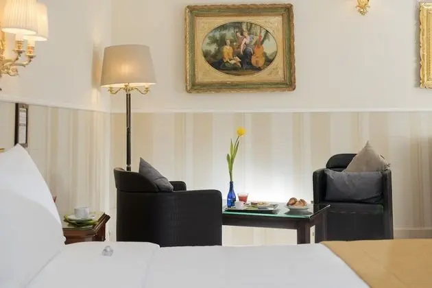 Tek Büyük veya İki Ayrı Yataklı Oda