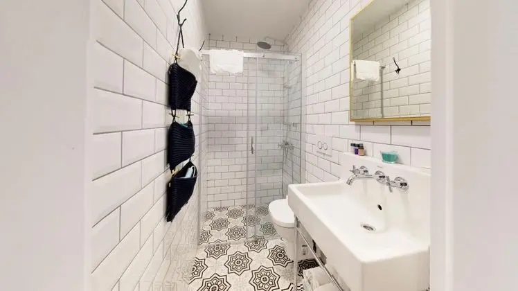 Standart Oda, Şehir Manzaralı