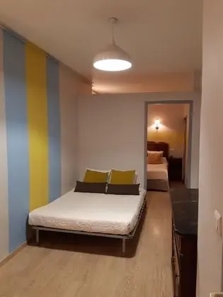Family Oda, 2 Çift Kişilik Yatak, Sigara İçilmez, Avlu