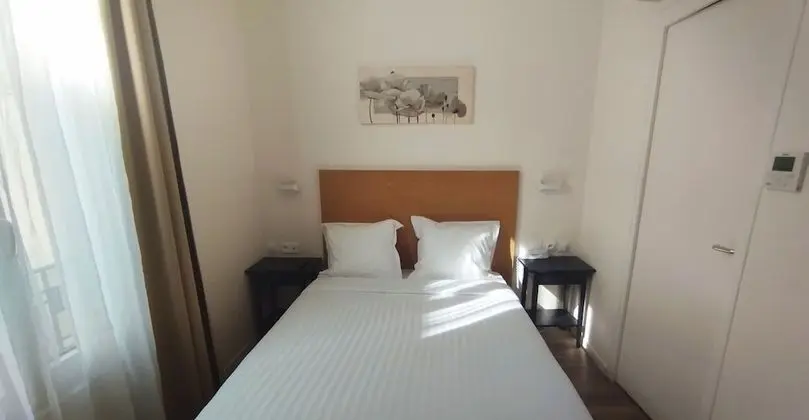 Classic Tek Büyük Yataklı Oda