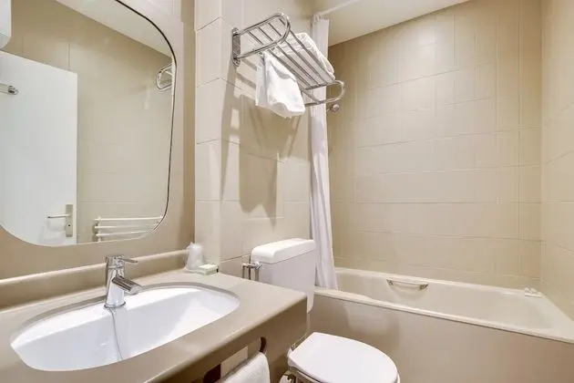 Tek Büyük Yataklı Oda, 2 Yatak Odası (connecting rooms)