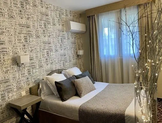 Comfort Tek Büyük Yataklı Oda
